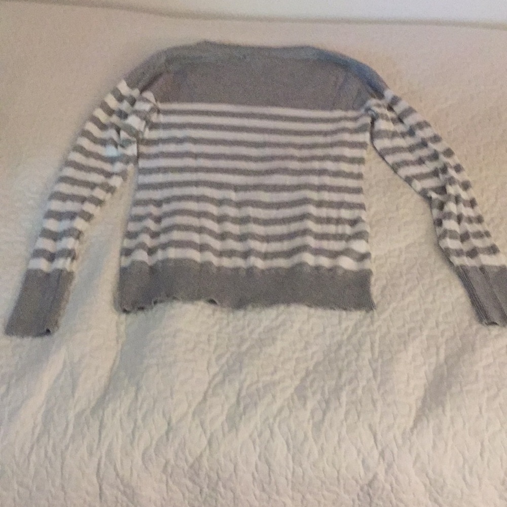 Sweater - Picture 2 of 3